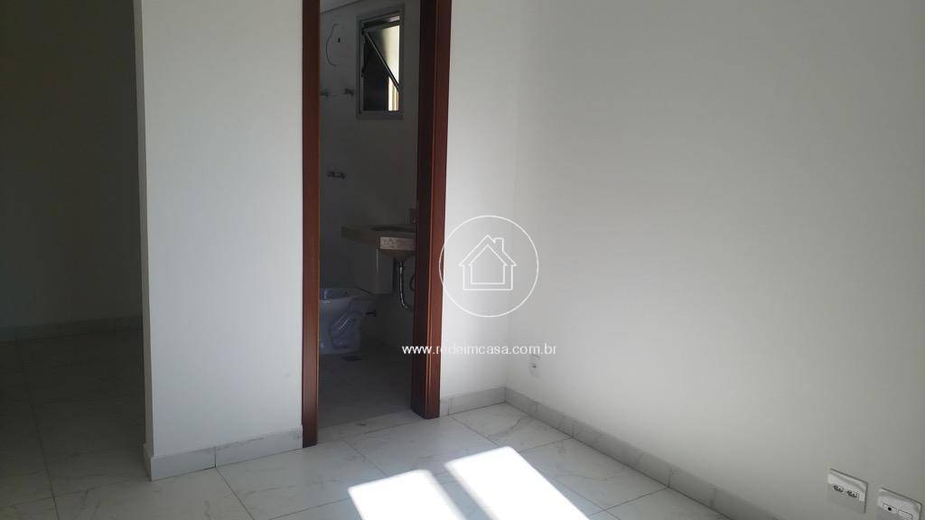 Apartamento à venda com 3 quartos, 78m² - Foto 9