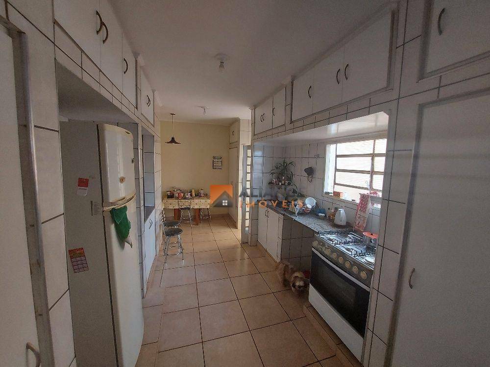 Casa à venda com 3 quartos, 115m² - Foto 14