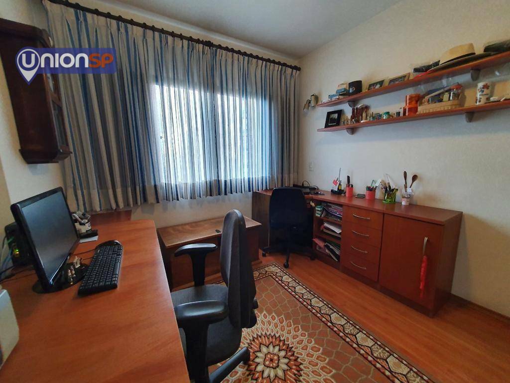 Apartamento à venda com 3 quartos, 137m² - Foto 10