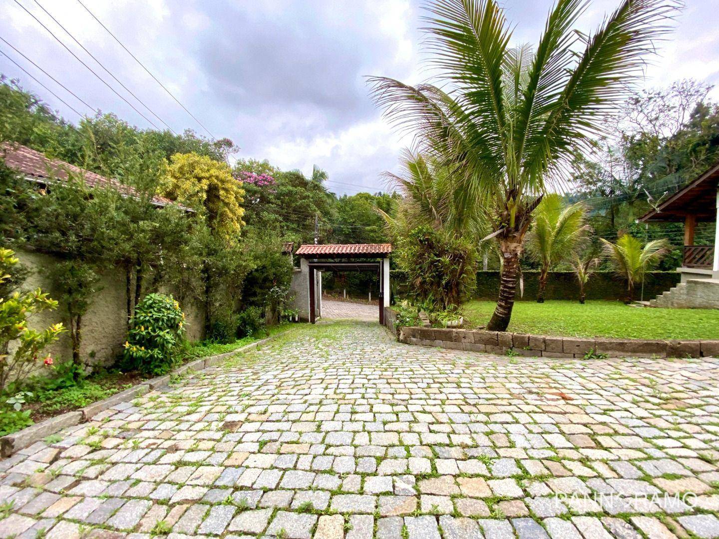 Casa, 4 quartos, 381 m² - Foto 1