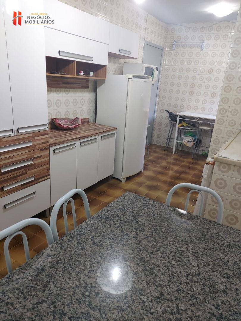 Apartamento à venda com 2 quartos, 72m² - Foto 6