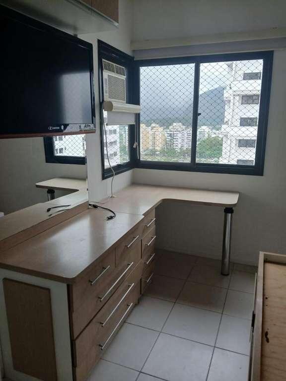 Apartamento à venda com 3 quartos, 85m² - Foto 7