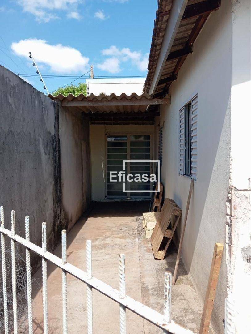 Casa à venda com 2 quartos, 120m² - Foto 6