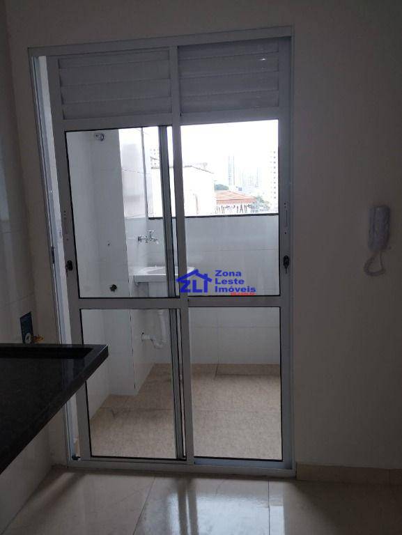 Apartamento à venda com 2 quartos, 40m² - Foto 8