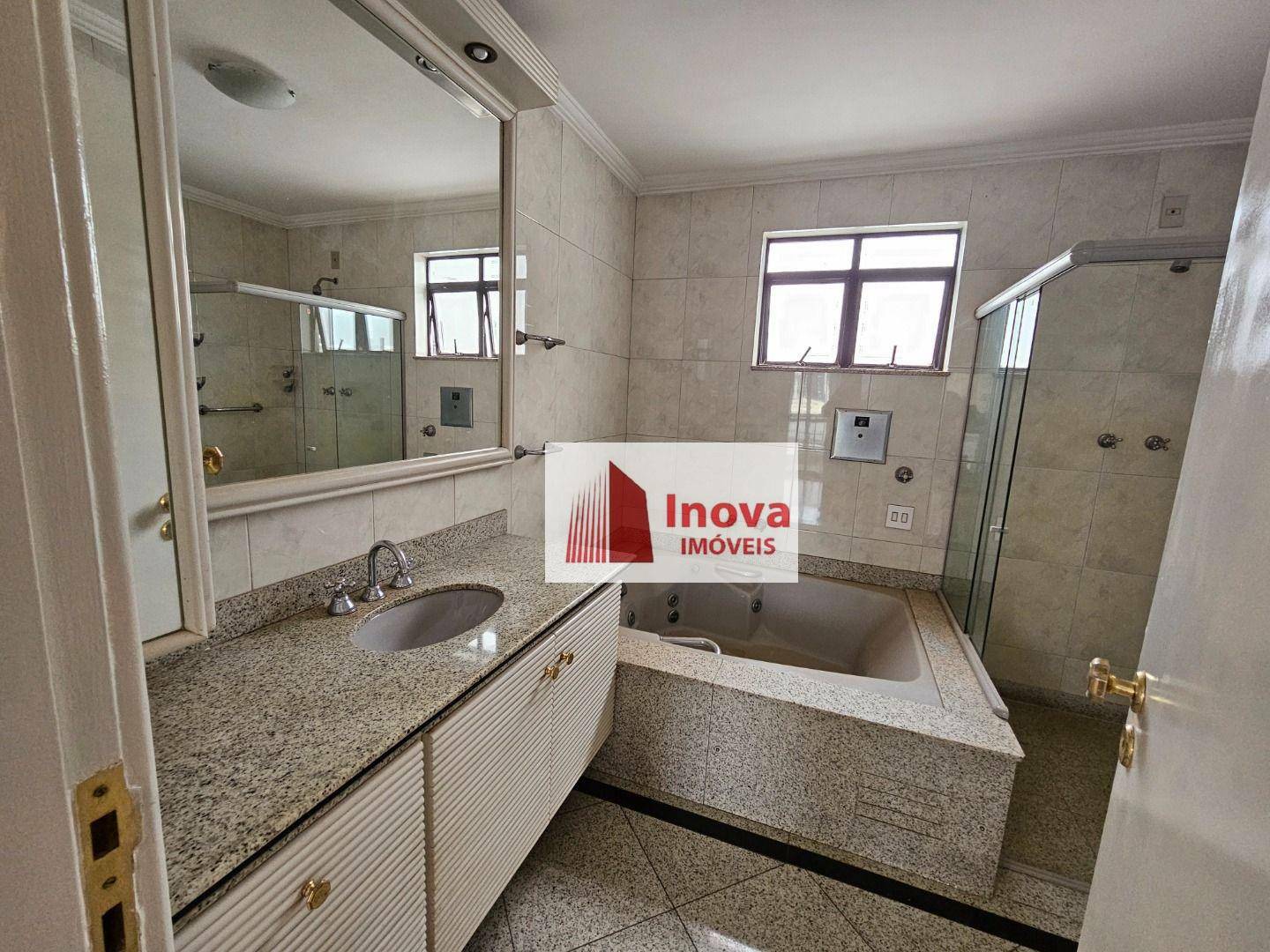 Apartamento à venda com 3 quartos, 180m² - Foto 35