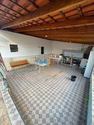 Casa à venda com 4 quartos, 210m² - Foto 10