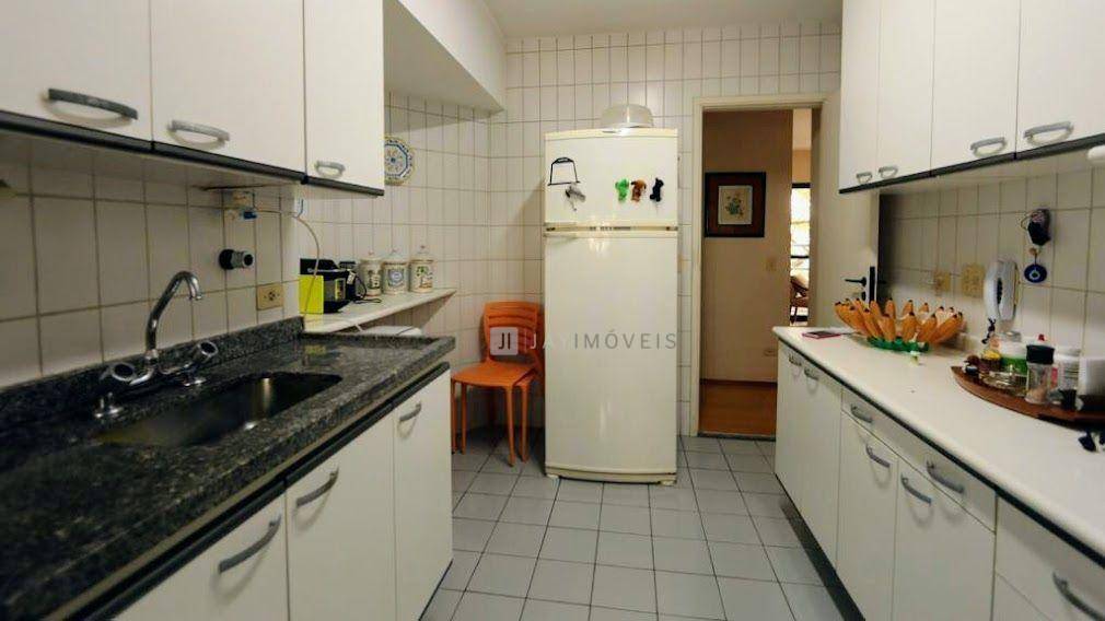 Apartamento à venda com 3 quartos, 108m² - Foto 15