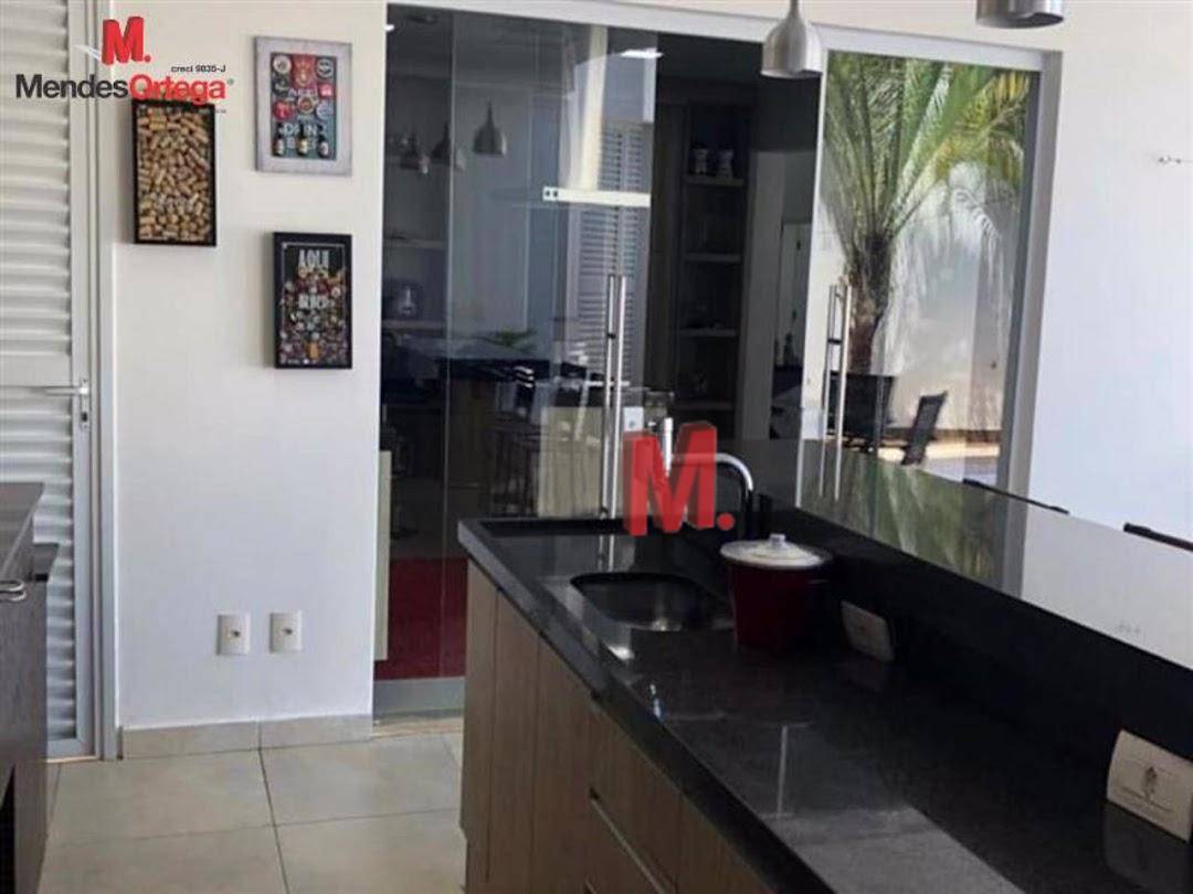 Casa de Condomínio à venda com 3 quartos, 314m² - Foto 4