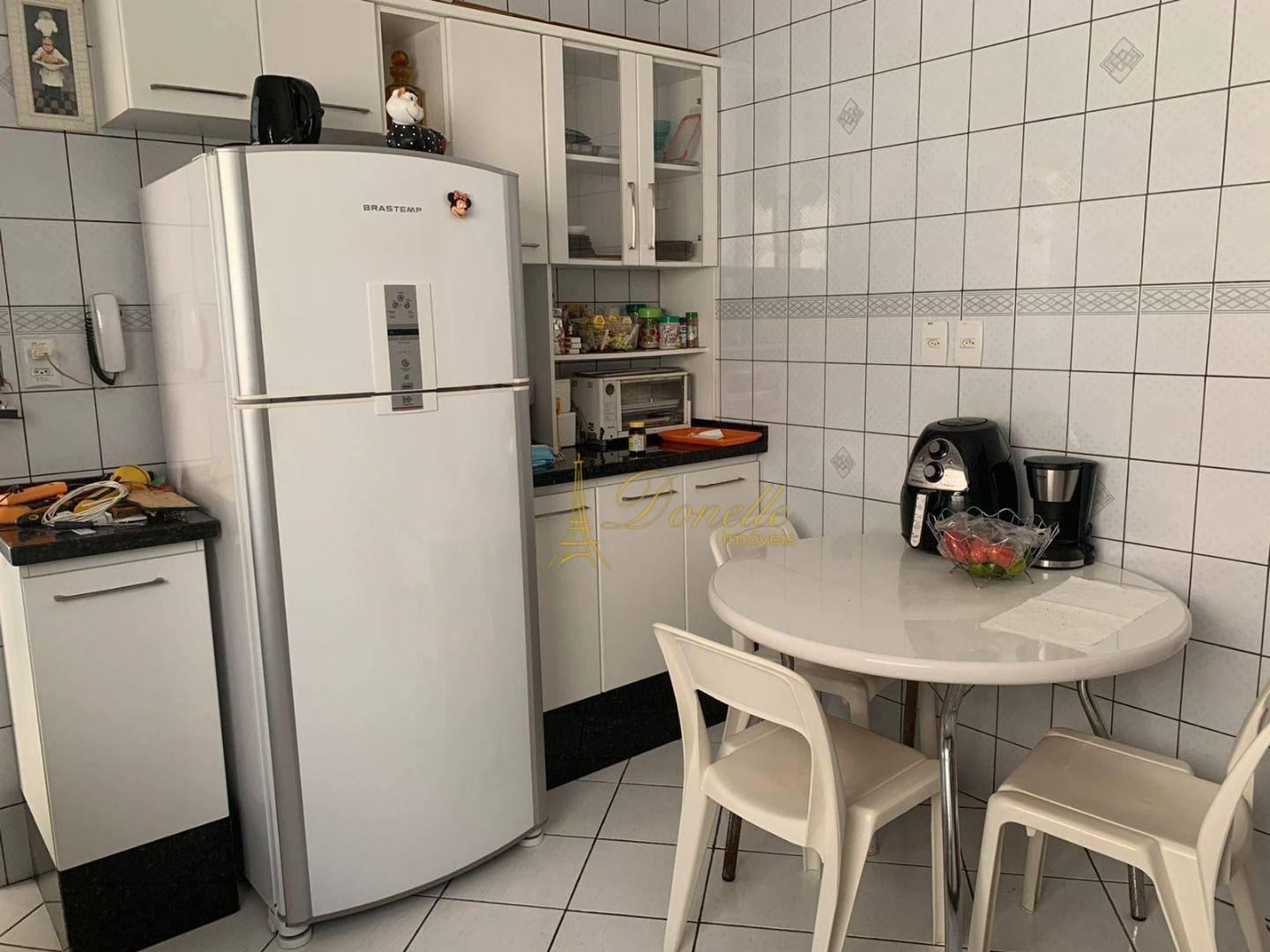 Casa à venda com 3 quartos, 130m² - Foto 9