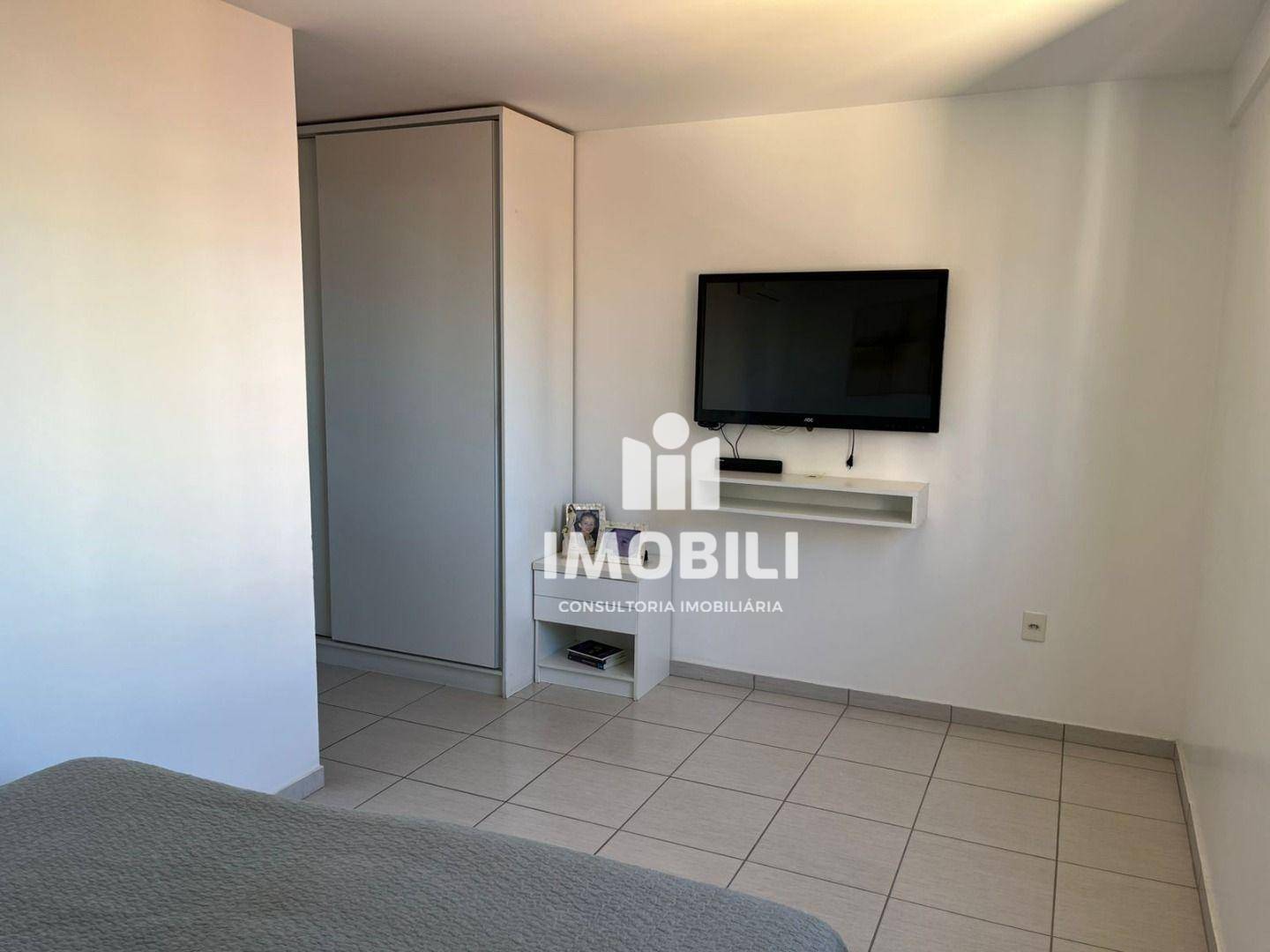 Apartamento à venda com 3 quartos, 95m² - Foto 9