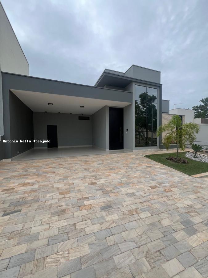 Casa de Condomínio à venda com 3 quartos, 390m² - Foto 2