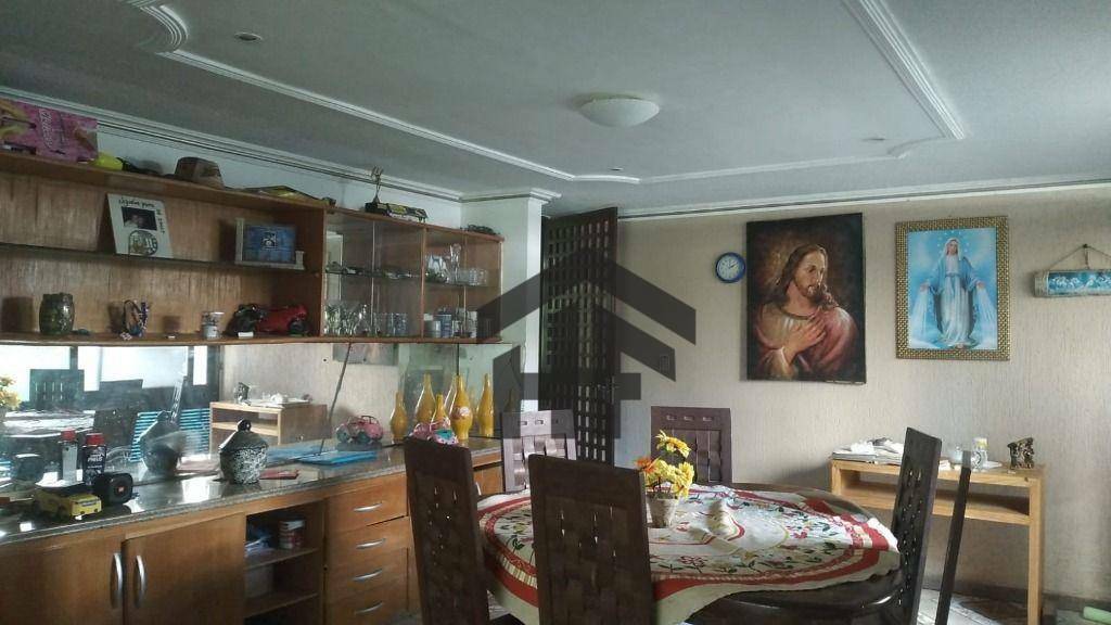 Casa à venda com 4 quartos, 370M2 - Foto 6