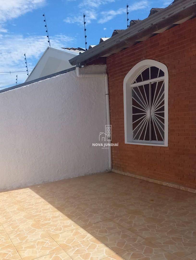 Casa para alugar com 3 quartos, 120m² - Foto 3