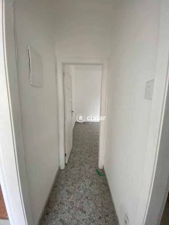 Apartamento para alugar com 2 quartos, 70m² - Foto 11