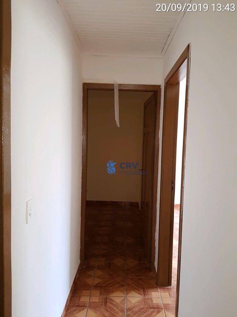 Casa para alugar com 2 quartos, 40m² - Foto 5