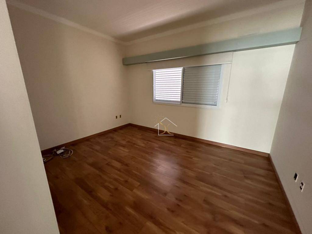 Casa de Condomínio à venda com 3 quartos, 260m² - Foto 9