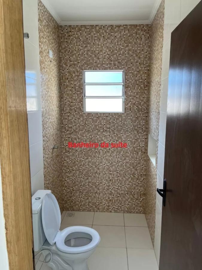 Casa à venda com 2 quartos, 150m² - Foto 4