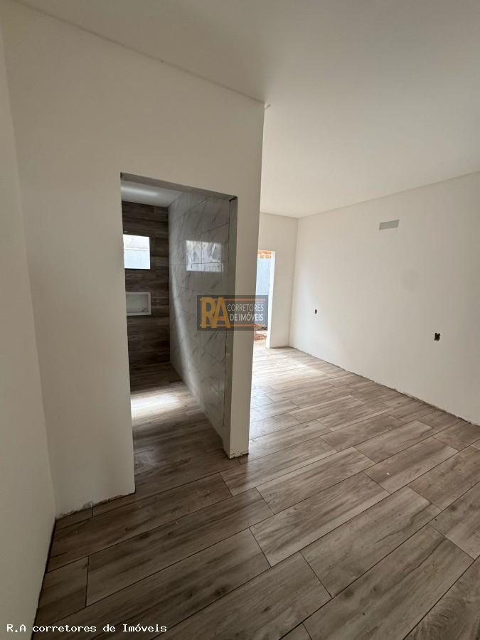 Casa à venda com 2 quartos, 125m² - Foto 5