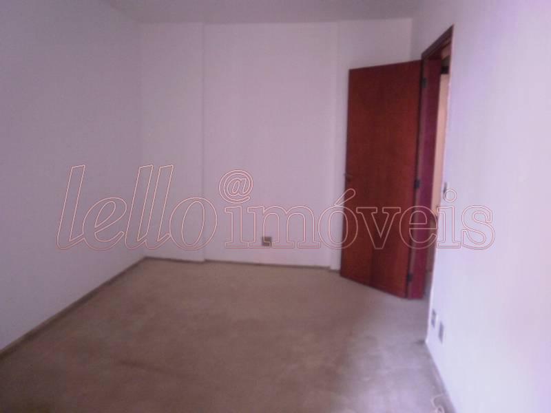 Apartamento para alugar com 3 quartos, 130m² - Foto 7