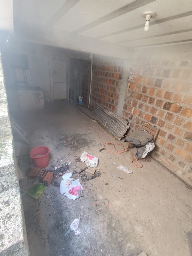 Casa à venda com 5 quartos, 200m² - Foto 12