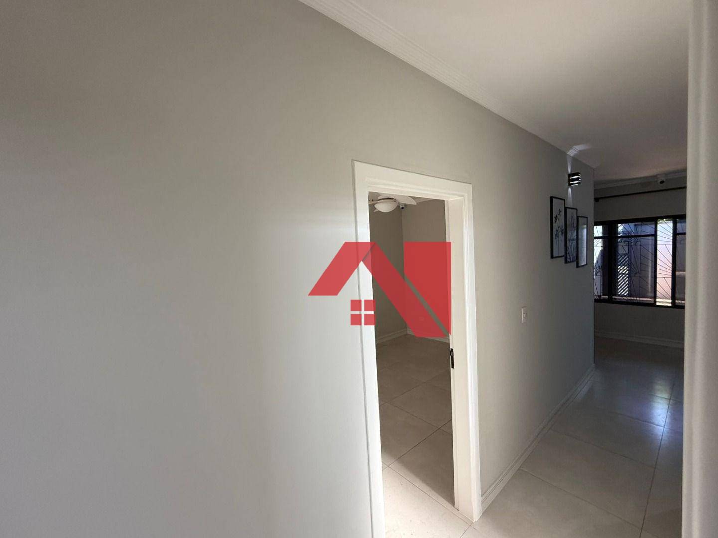 Casa, 5 quartos, 209 m² - Foto 4