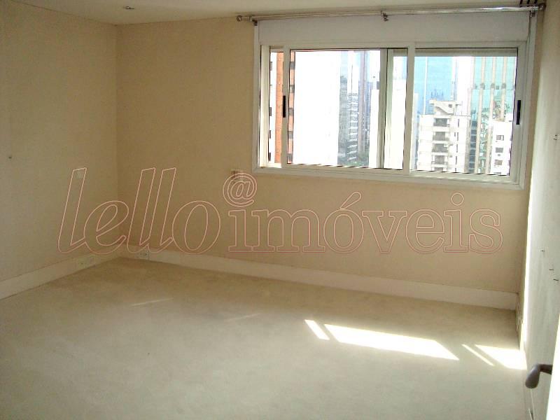 Apartamento à venda com 2 quartos, 240m² - Foto 13