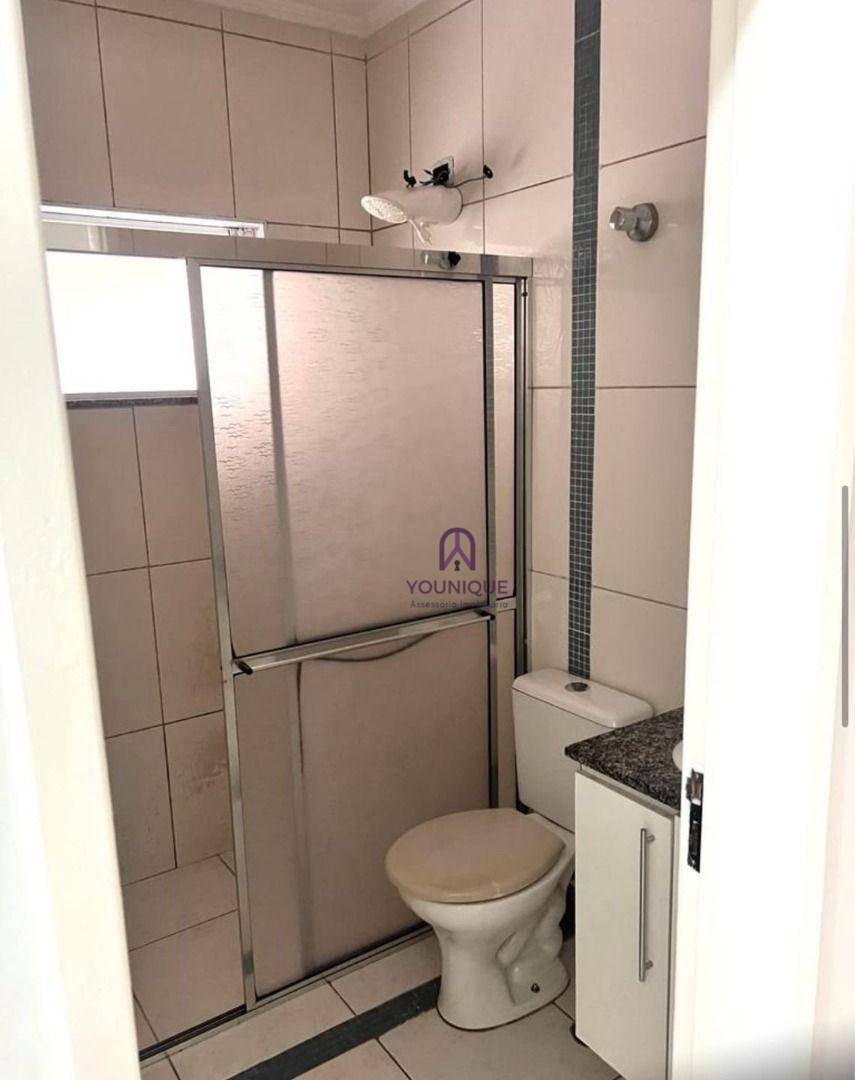 Casa para alugar com 2 quartos, 80m² - Foto 5