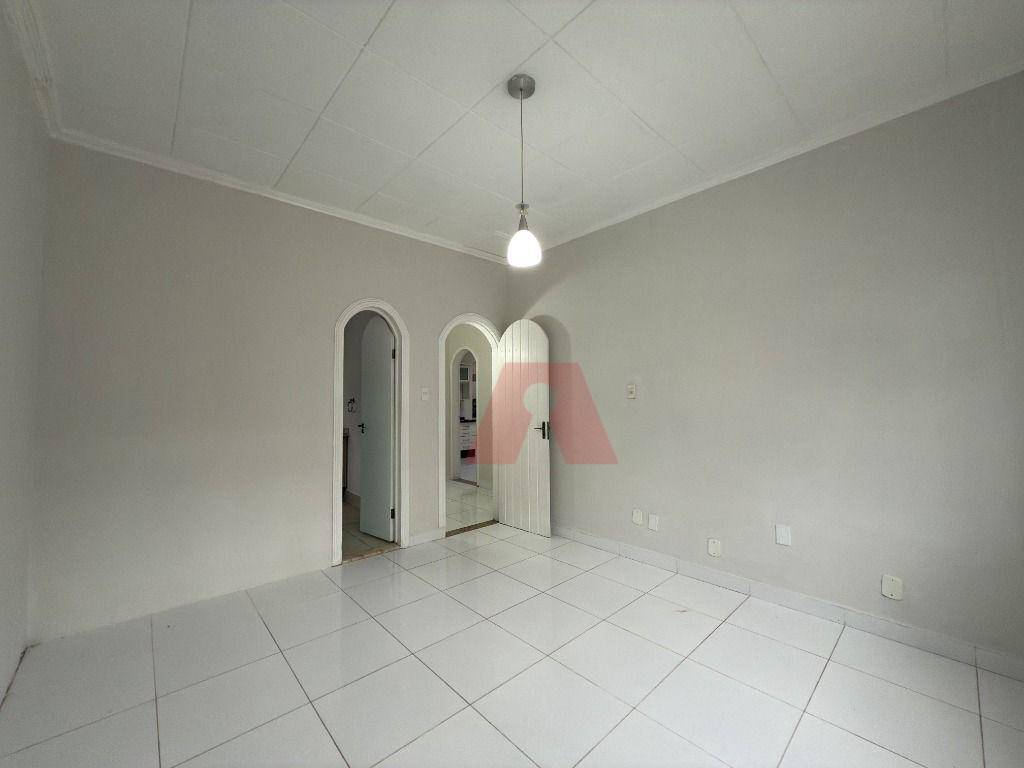 Casa de Condomínio para alugar com 2 quartos, 250m² - Foto 12