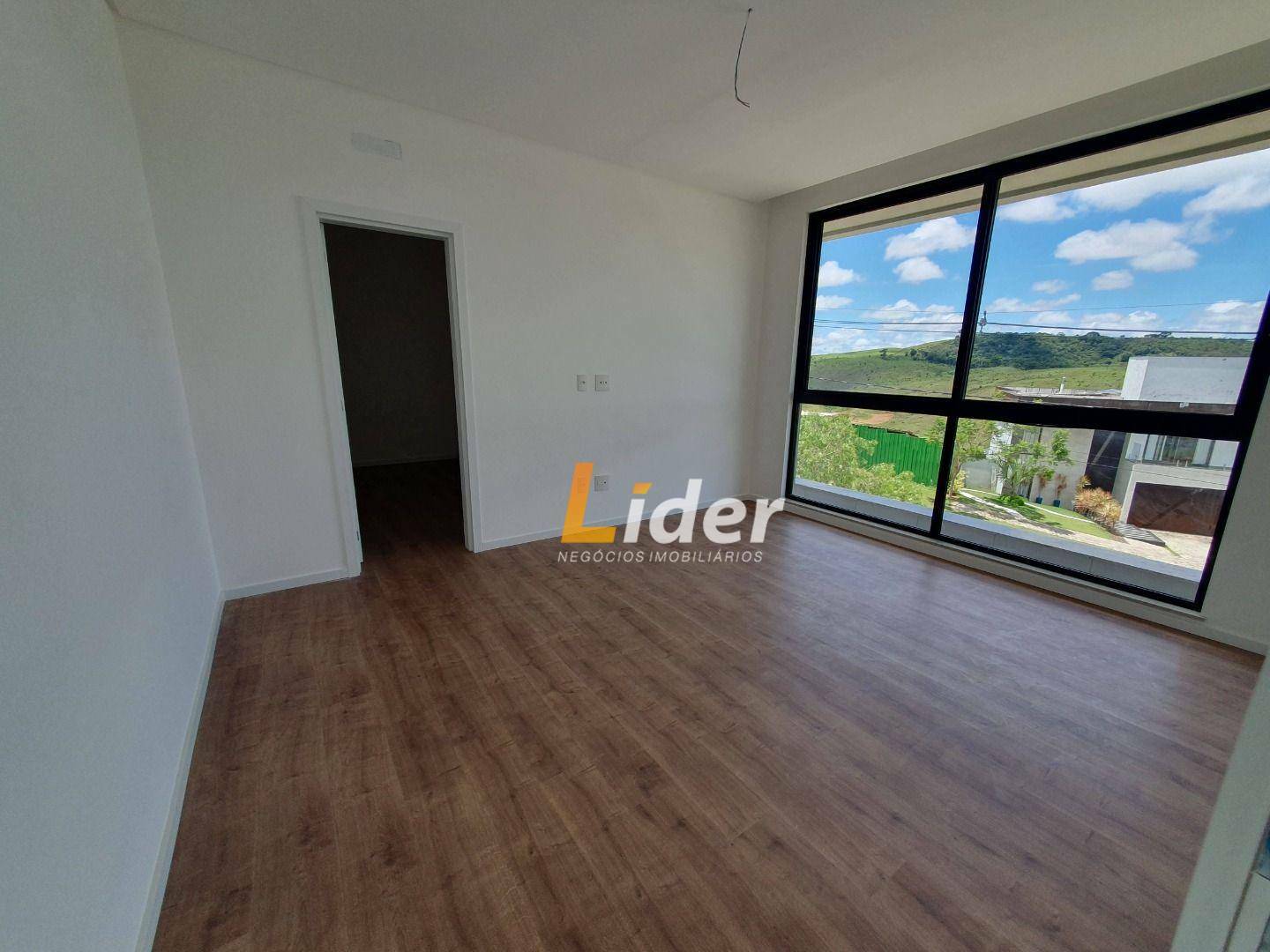 Casa de Condomínio à venda com 4 quartos, 330m² - Foto 26