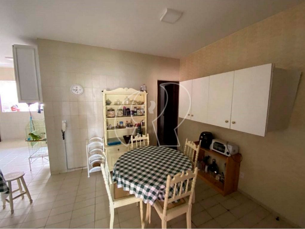 Apartamento à venda com 4 quartos, 190m² - Foto 9