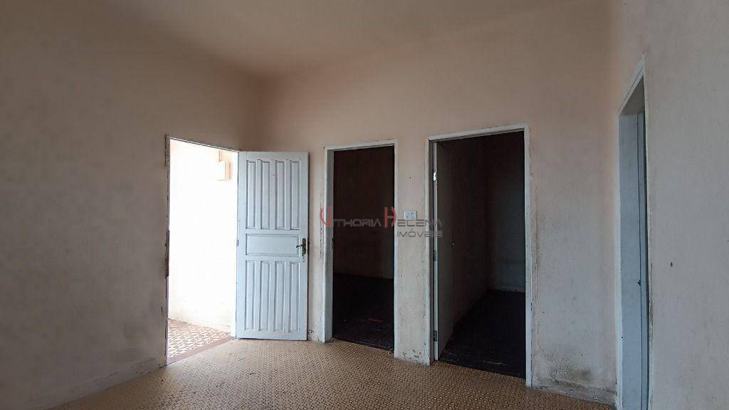 Casa à venda com 2 quartos, 125m² - Foto 9