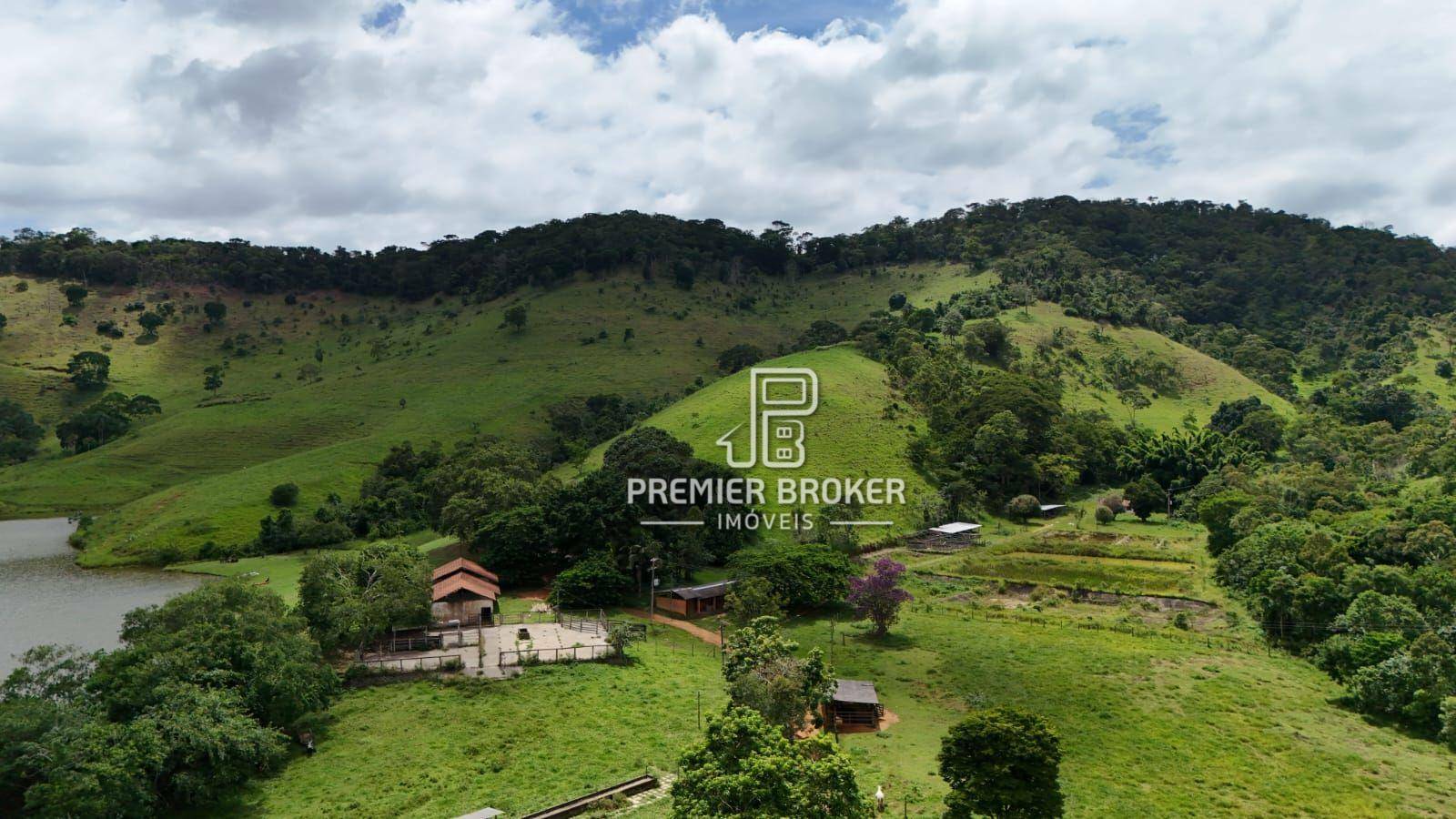 Fazenda à venda com 3 quartos, 250m² - Foto 42