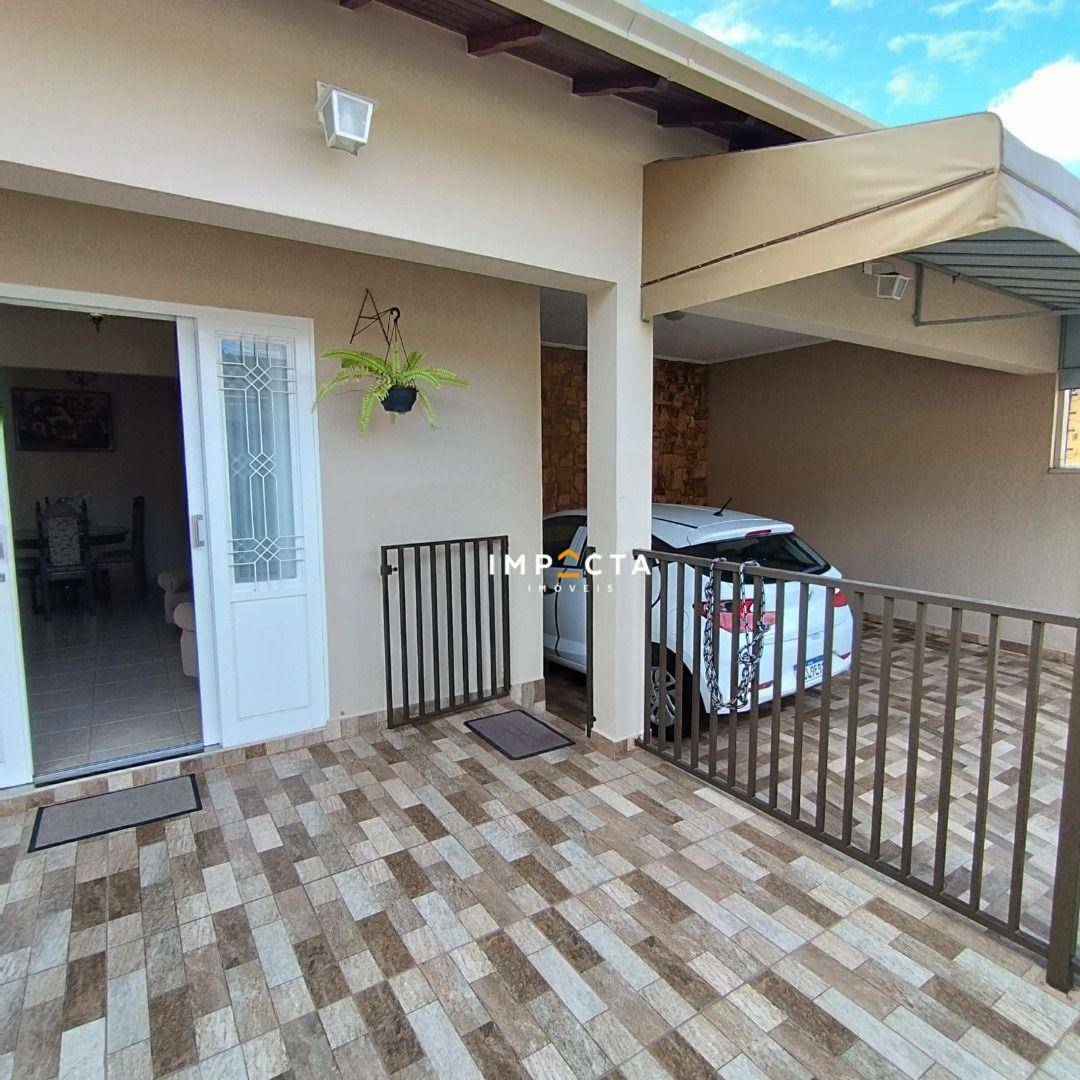 Casa, 3 quartos, 220 m² - Foto 1