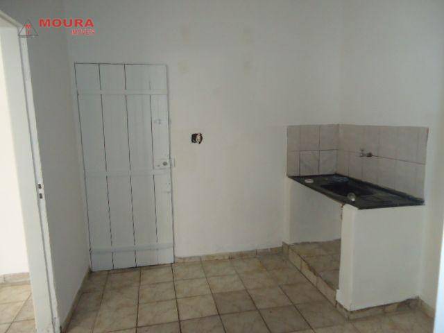 Casa para alugar com 1 quarto, 50m² - Foto 9