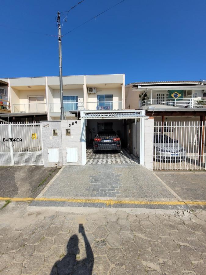 Sobrado para alugar com 2 quartos, 80m² - Foto 1