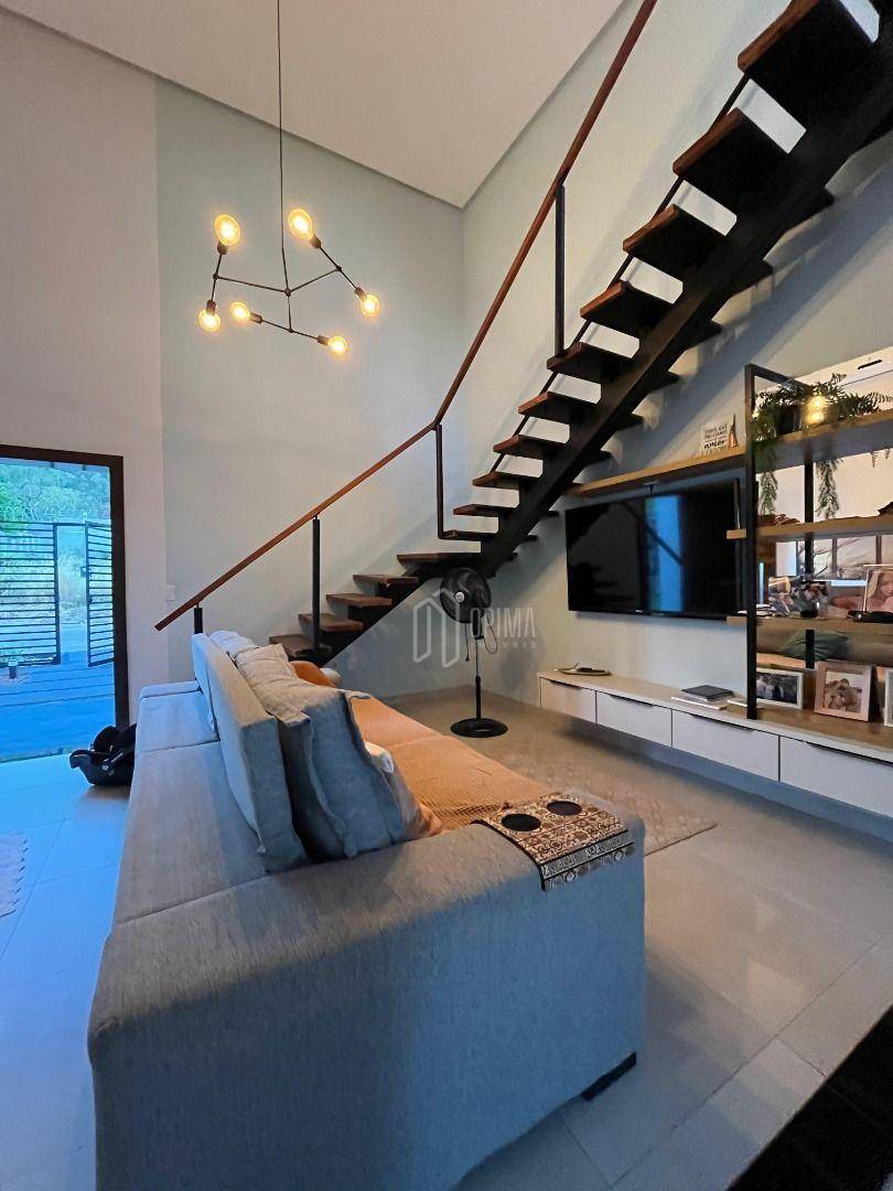 Casa, 3 quartos, 285 m² - Foto 2