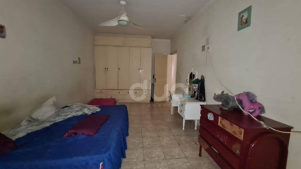 Casa à venda com 3 quartos, 200m² - Foto 17