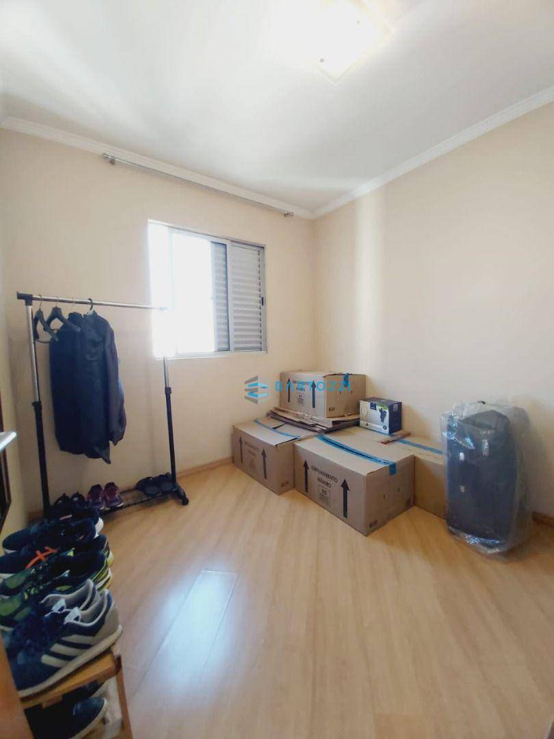 Apartamento à venda com 3 quartos, 60m² - Foto 13