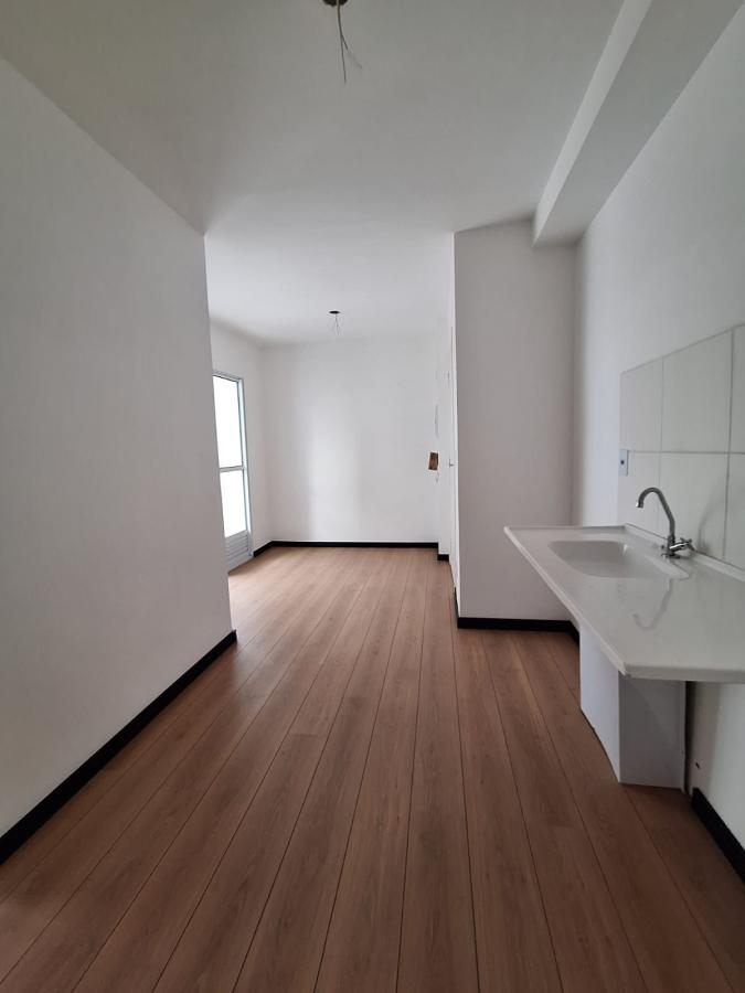 Apartamento à venda com 2 quartos, 33m² - Foto 2