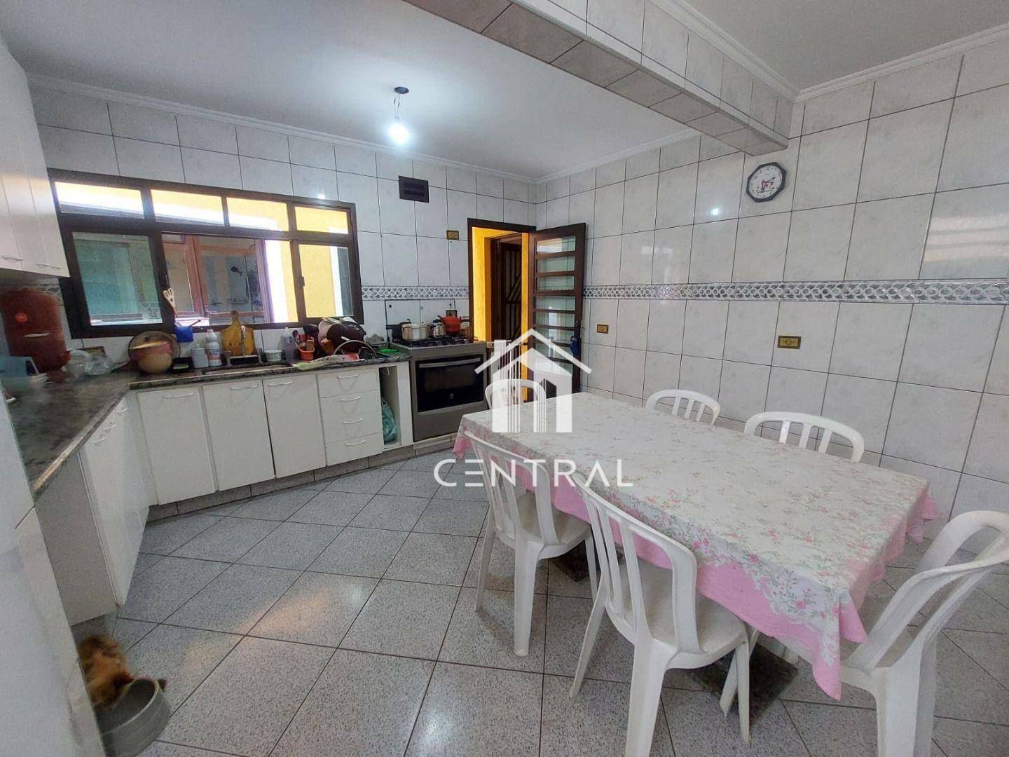 Sobrado à venda com 3 quartos, 310m² - Foto 4