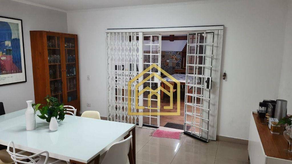 Sobrado à venda com 3 quartos, 300m² - Foto 30