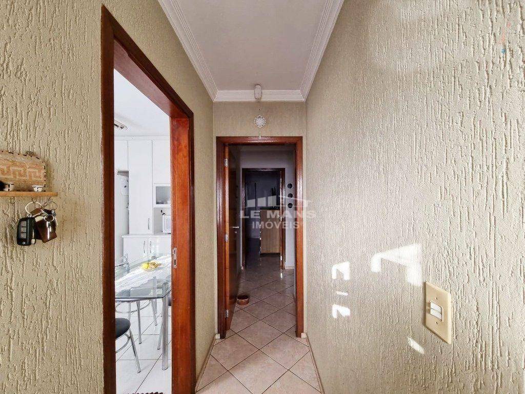 Casa à venda com 4 quartos, 210m² - Foto 16