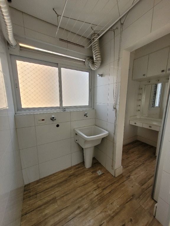 Apartamento para alugar com 2 quartos, 76m² - Foto 6