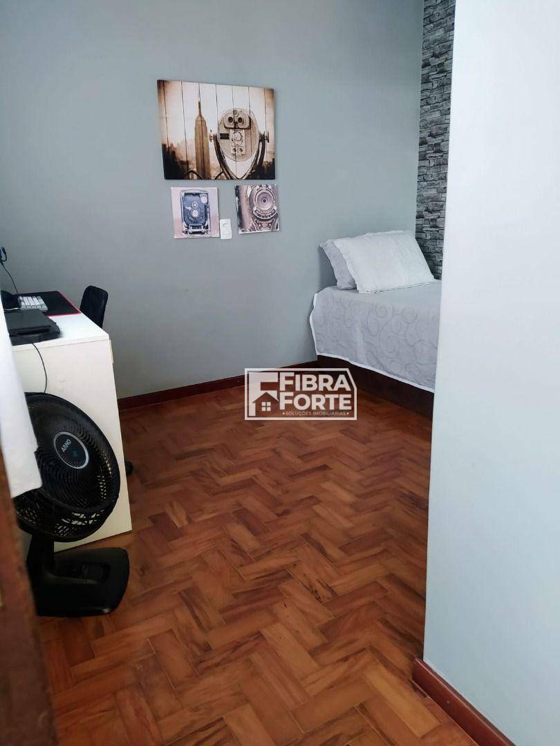 Casa à venda com 3 quartos, 96m² - Foto 10