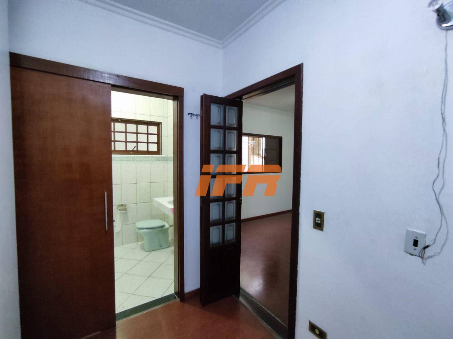 Sobrado à venda e aluguel com 4 quartos, 267m² - Foto 33