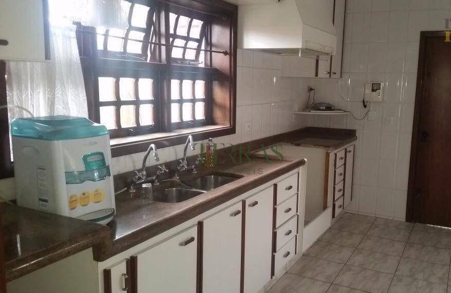 Casa de Condomínio à venda com 4 quartos, 370m² - Foto 8