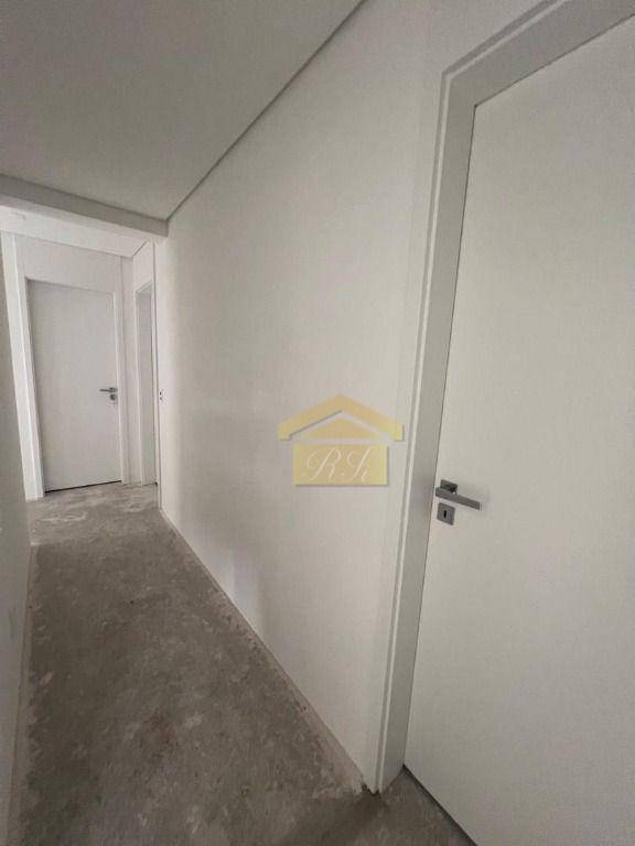 Apartamento à venda com 4 quartos, 230m² - Foto 8