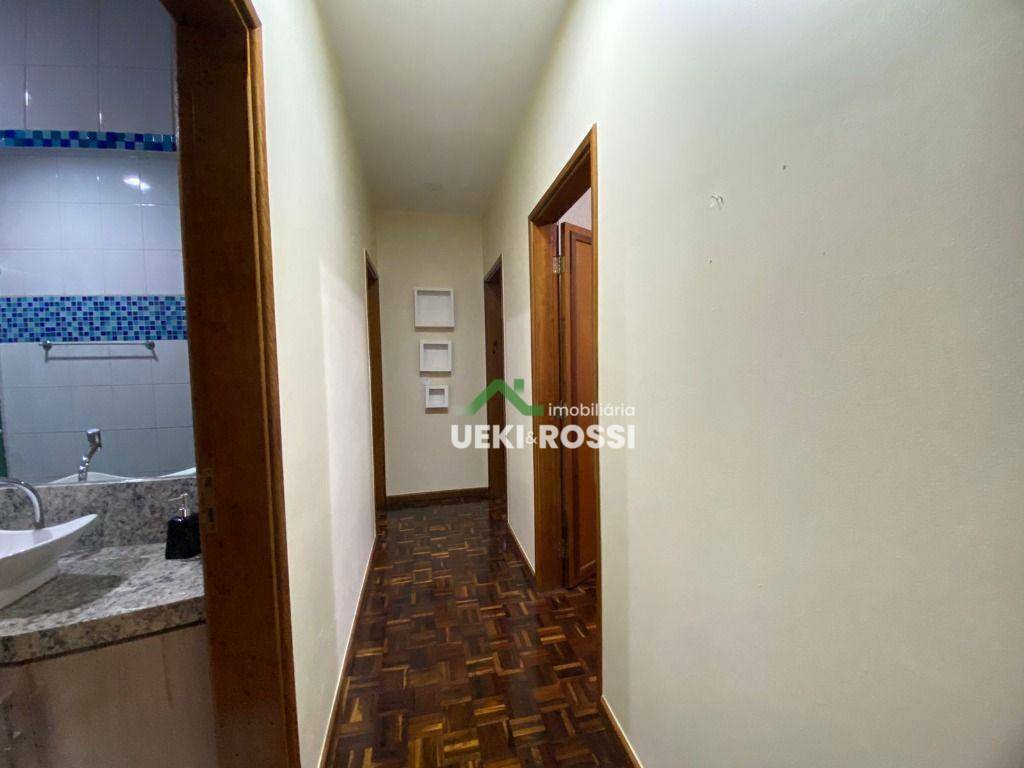 Casa à venda com 3 quartos, 181m² - Foto 13