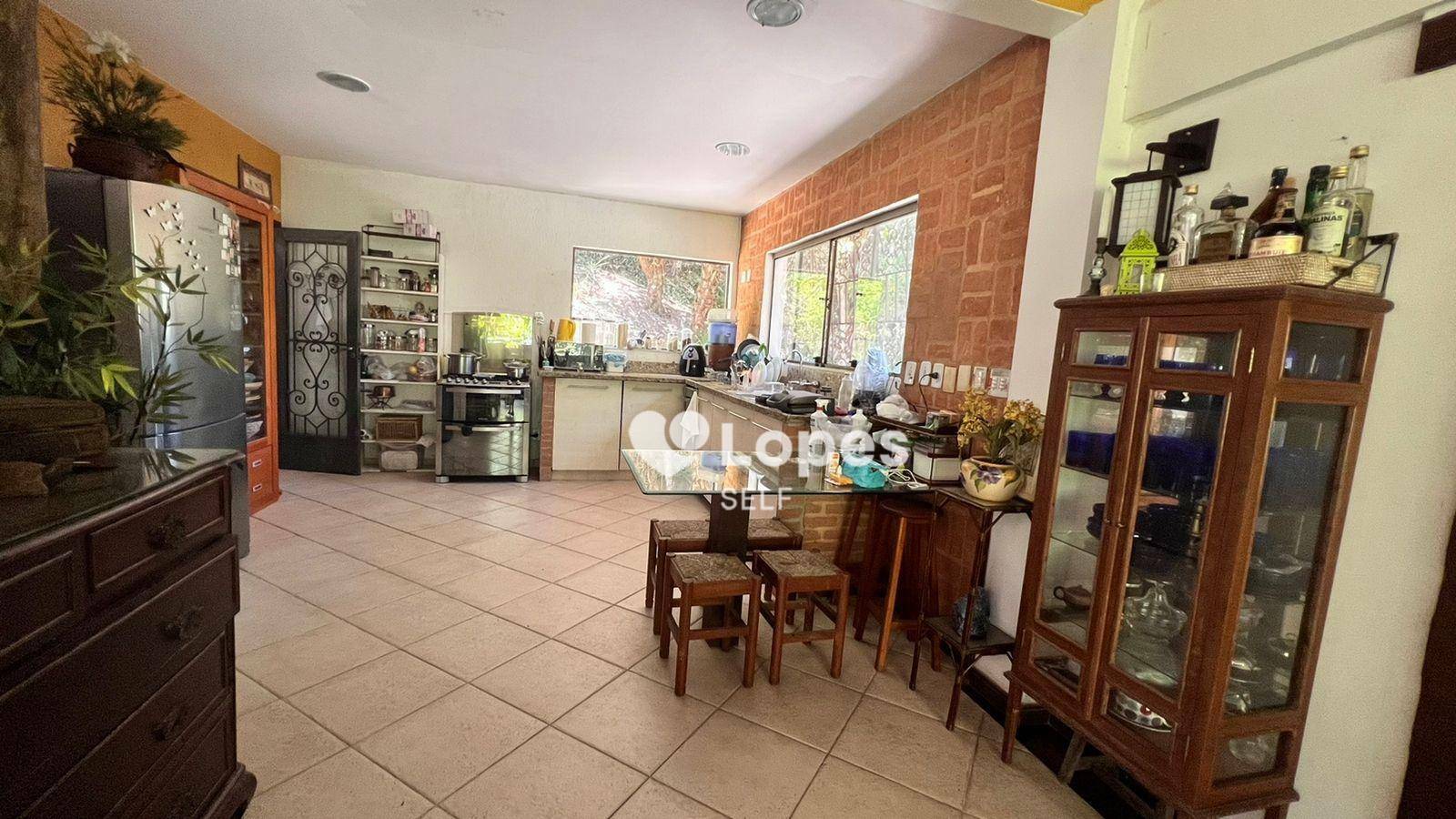 Casa à venda com 4 quartos, 270m² - Foto 12