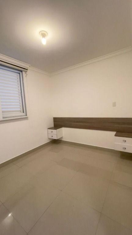 Apartamento à venda com 1 quarto, 102m² - Foto 9